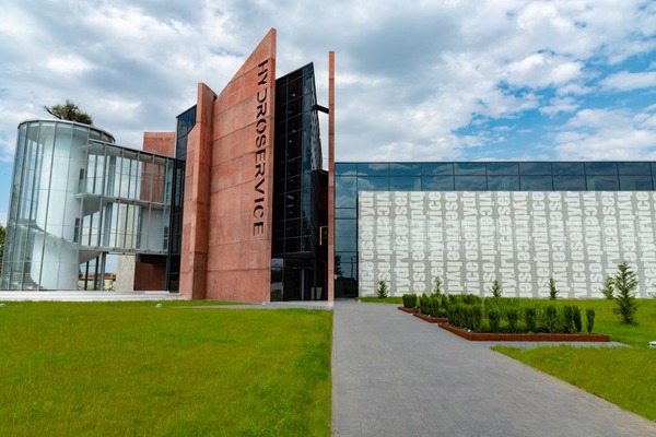 pic #0 - New headquarters