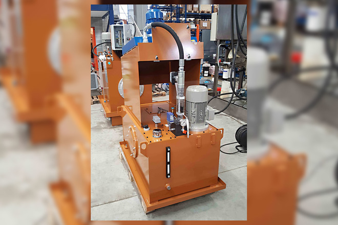 Pic #0 - Centralina Oleodinamica per la lubrificazione delle parti in movimento di una pelatrice per barre tonde