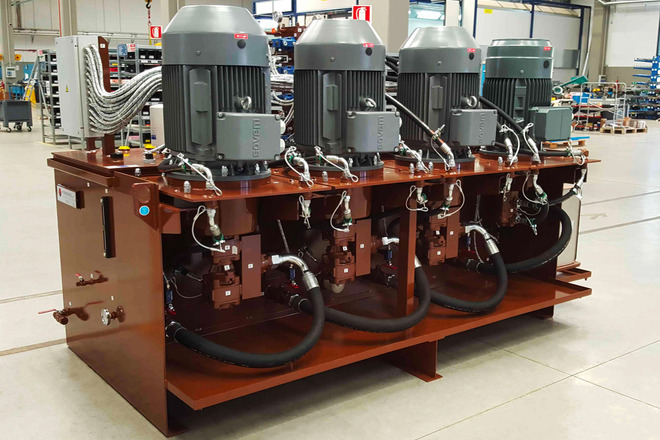 Pic #0 - Impianto idraulico per movimentazione billette di acciaio all'interno di un forno di preriscaldo