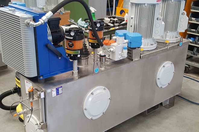 Pic #0 - Solution for docking ships with a suction cup