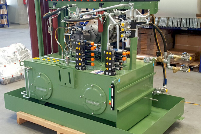 Pic #1 - Hydraulic command and control unit for calender actuators