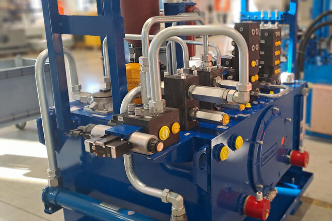 Pic #0 - Hydraulic unit for hot forging