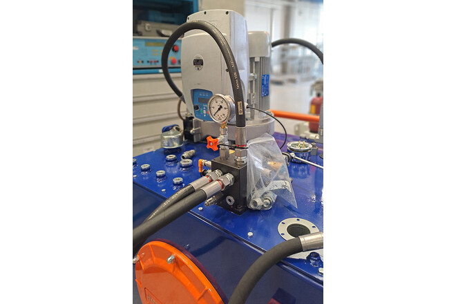 Pic #2 - Moving versatility: discover the innovative Hydroservice Mobile HPU