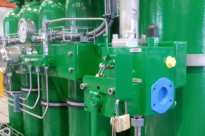 Pic #1 - Design of hydraulic group with hydraulic panel for rotary valve control 